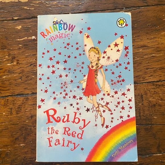 Rainbow Magic Fairy Books-The Color Fairies by Daisy Meadows. - Picture 2 of 15